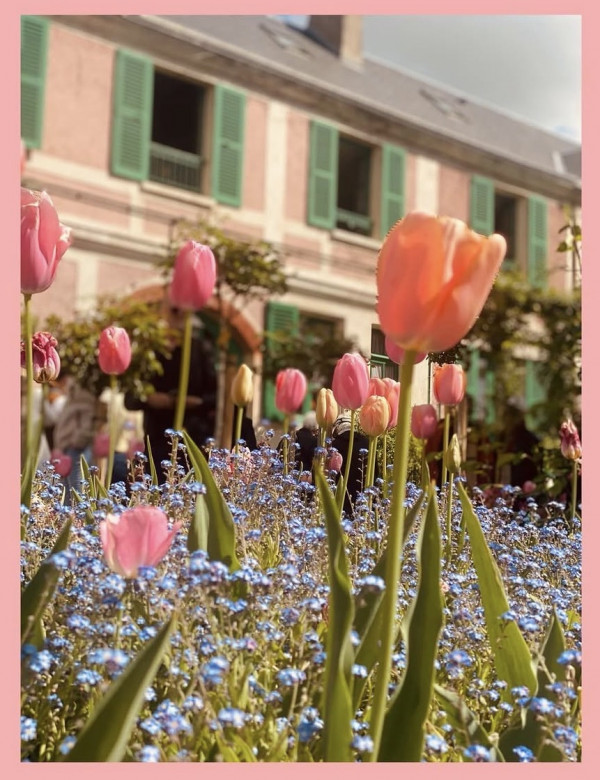 Tour of Claude Monet's House and Gardens in Giverny